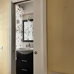 A Due Passi Dalla Metro Apartament Katania